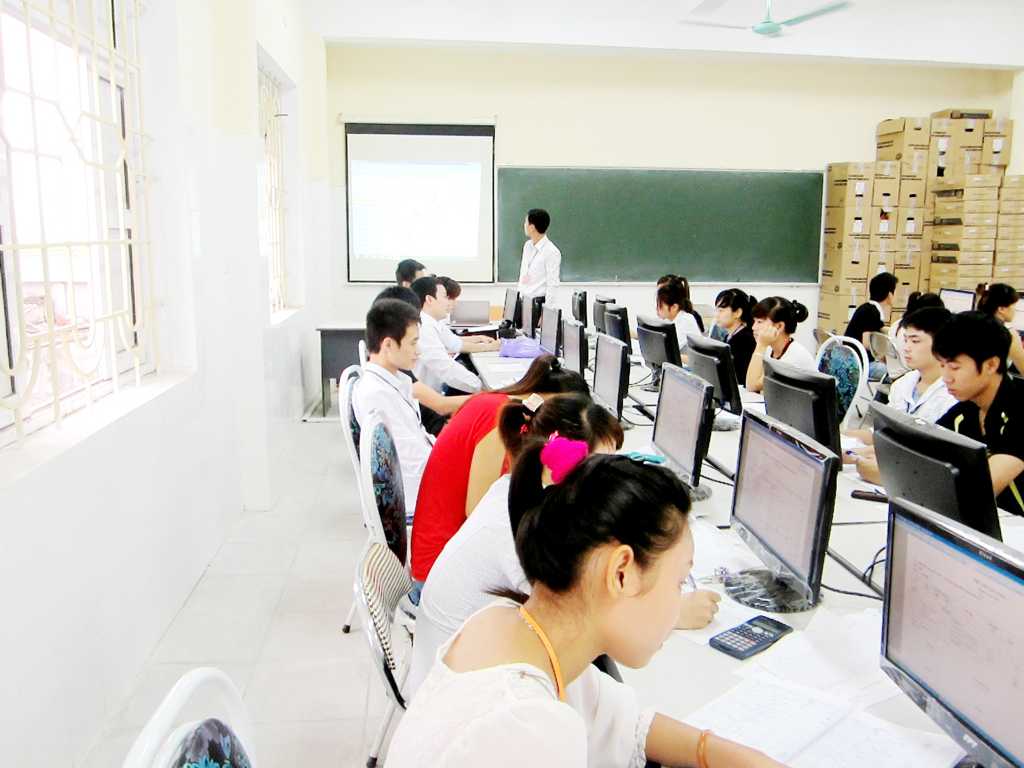 Hướng dẫn Sinh viên thực hành kế toán trên máy tính